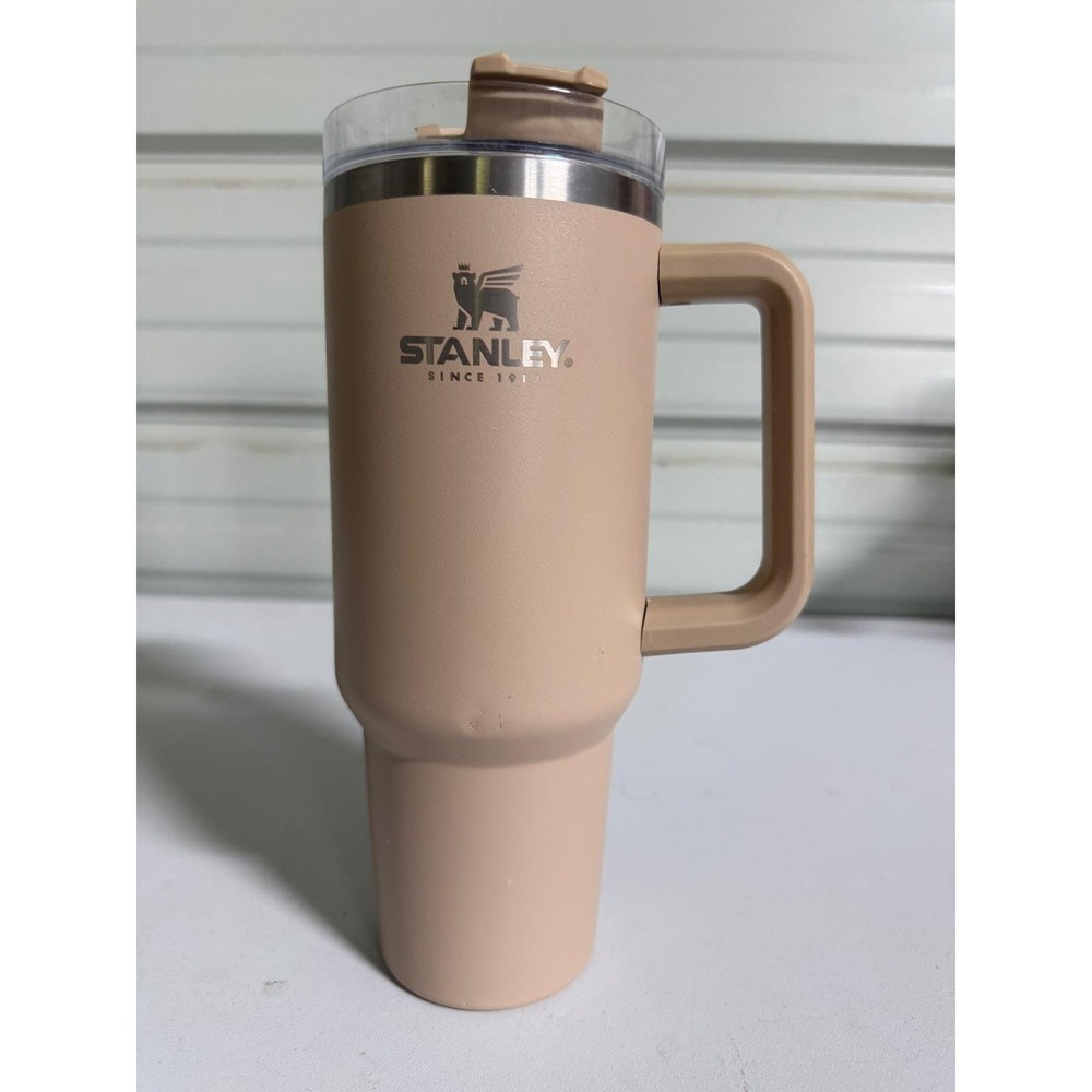 Stanley Hearth and Hand Magnolia Quencher Tumbler 40oz OG Vintage Matte Tan Clay